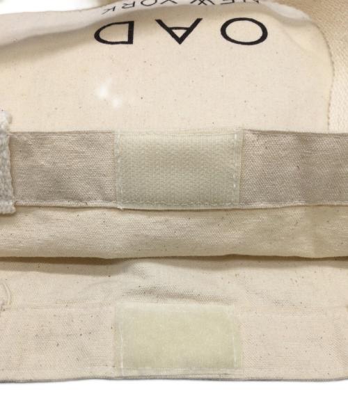 OAD NEW YORK（オーエーディーニューヨーク）OAD NEW YORK (オーエーディーニューヨーク) ロゴトートバッグ ベージュの古着・服飾アイテム