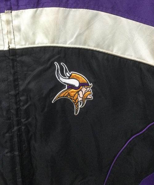 STARTER（スターター）STARTER (スターター) NFL (エヌエフエル) ナイロンジャケット ブラック×パープル パープル×ブラック サイズ:XLの古着・服飾アイテム