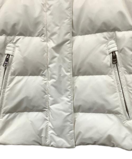 PRADA（プラダ）PRADA (プラダ) ダウンジャケット ホワイト ホワイト サイズ:40の古着・服飾アイテム