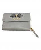 MIU MIUミュウミュウ）の古着「3つ折り財布」｜グレー