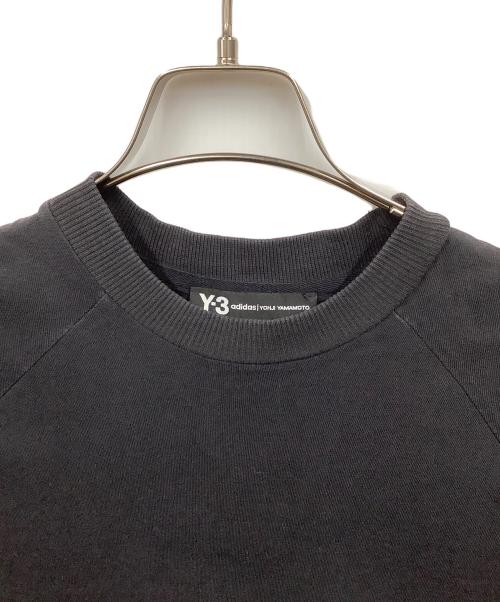 Y-3（ワイスリー）Y-3 (ワイスリー) Y-3 EMBOSSED SS TEE ブラック サイズ:Sの古着・服飾アイテム