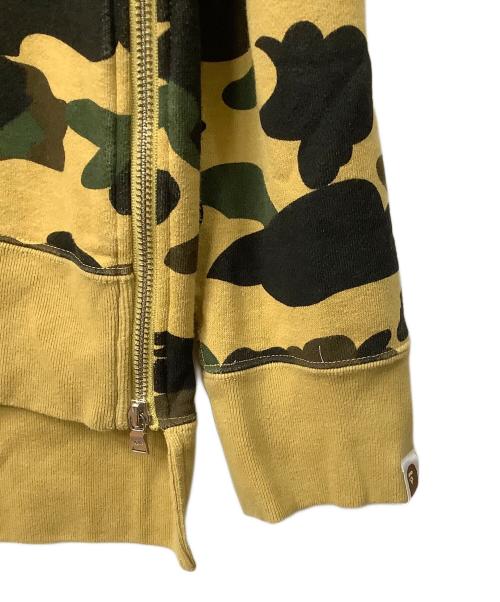 A BATHING APE（ア ベイシング エイプ）A BATHING APE (ア ベイシング エイプ) シャークパーカー カーキ サイズ:XLの古着・服飾アイテム