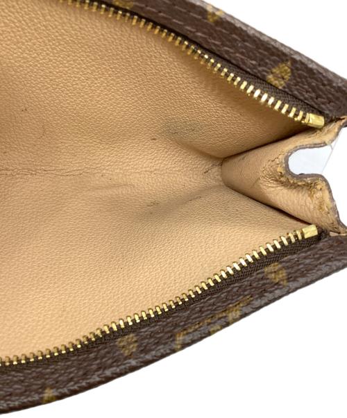 LOUIS VUITTON（ルイ ヴィトン）LOUIS VUITTON (ルイ ヴィトン) ポーチ　モノグラムの古着・服飾アイテム