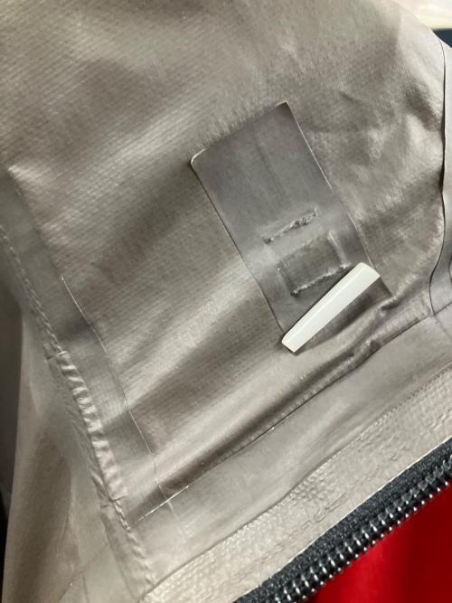 MILLET（ミレー）MILLET (ミレー) ナイロンジャケット レッド レッド サイズ:Lの古着・服飾アイテム
