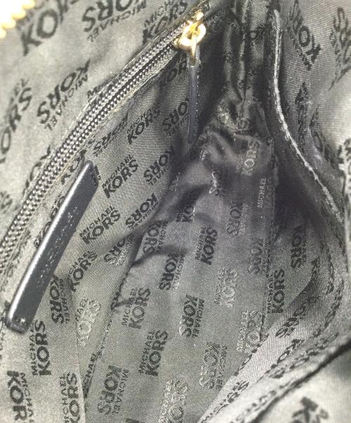 MICHAEL KORS（マイケル・コース）MICHAEL KORS (マイケルコース) ショルダーバッグ ブラック ブラックの古着・服飾アイテム