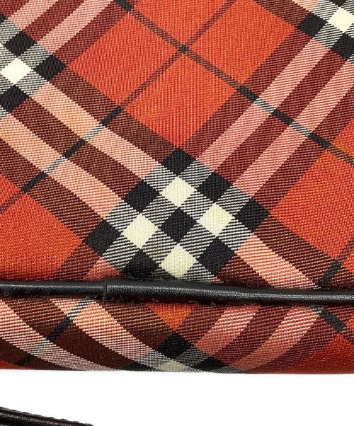 BURBERRY BLUE LABEL（バーバリーロンドンブルーレーベル）BURBERRY BLUE LABEL (バーバリーロンドンブルーレーベル) ポーチ　ノバチェック レッド レッドの古着・服飾アイテム