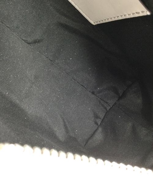 Calvin Klein（カルバンクライン）Calvin Klein (カルバンクライン) コンバーチブルショルダーバッグ ホワイトの古着・服飾アイテム