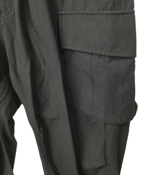 nano・universe（ナノ・ユニバース）nano・universe (ナノ・ユニバース) スリムストレッチ カーゴパンツ ブラック サイズ:Ｌの古着・服飾アイテム