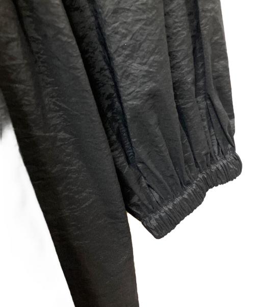 biotope（ビオトープ）biotope (ビオトープ) ジップアップワンピース ブラック サイズ:Freeの古着・服飾アイテム