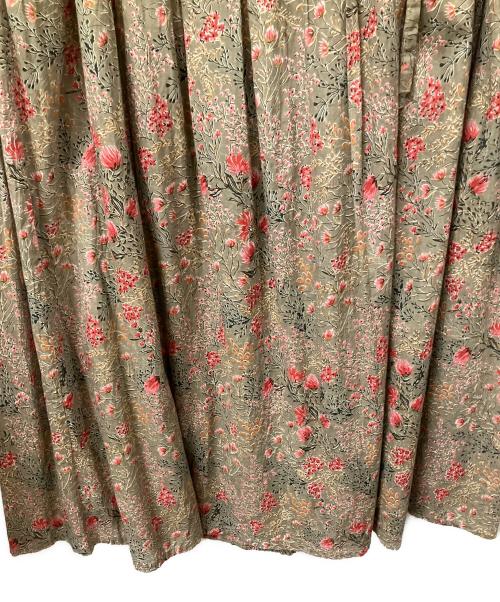 SOIL（ソイル）SOIL (ソイル) 北欧暮らしの道具店別注 花柄スカート ベージュ サイズ:Mの古着・服飾アイテム