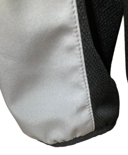 TAICHI（タイチ）TAICHI (タイチ) エアー フリップパーカー グレー×ブラック サイズ:Mの古着・服飾アイテム