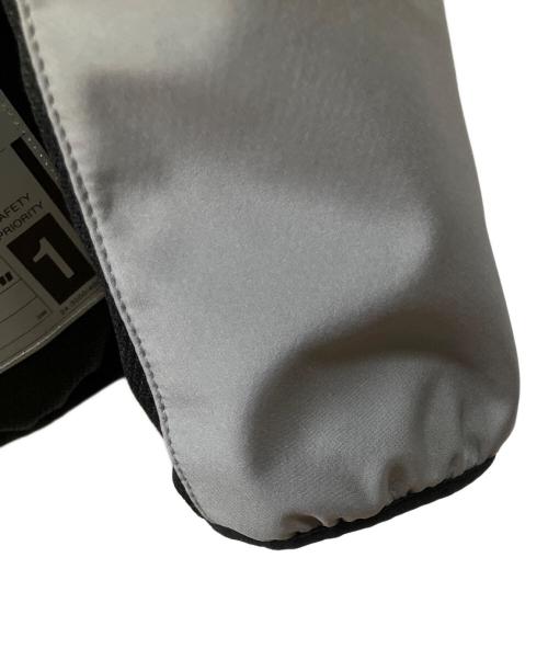 TAICHI（タイチ）TAICHI (タイチ) エアー フリップパーカー グレー×ブラック サイズ:Mの古着・服飾アイテム