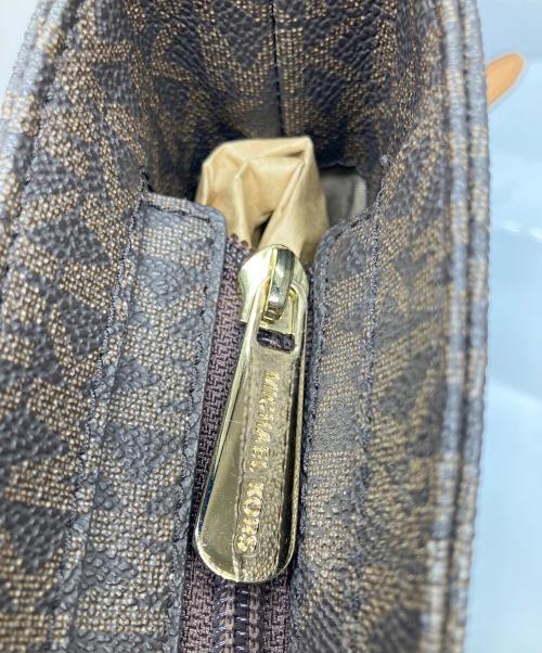 MICHAEL KORS（マイケル・コース）MICHAEL KORS (マイケルコース) ラージショルダーバッグ ブラウンの古着・服飾アイテム