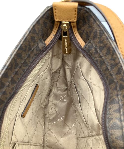 MICHAEL KORS（マイケル・コース）MICHAEL KORS (マイケルコース) ラージショルダーバッグ ブラウンの古着・服飾アイテム