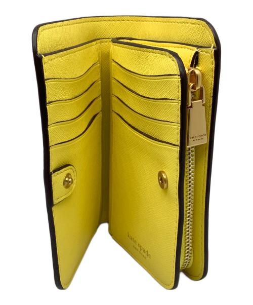 Kate Spade（ケイトスペード）Kate Spade (ケイトスペード) モーガンレモント エンボスコンパクト ウォレット ホワイトの古着・服飾アイテム
