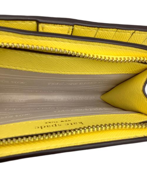 Kate Spade（ケイトスペード）Kate Spade (ケイトスペード) モーガンレモント エンボスコンパクト ウォレット ホワイトの古着・服飾アイテム