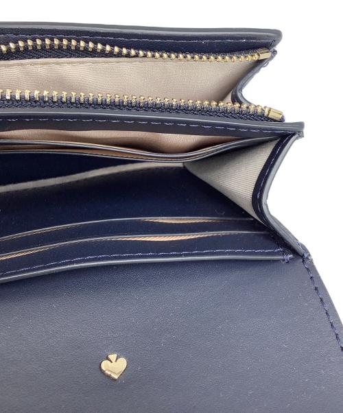 Kate Spade（ケイトスペード）Kate Spade (ケイトスペード) スペードフラワージャカードスモールジップウォレット ネイビー×ホワイトの古着・服飾アイテム