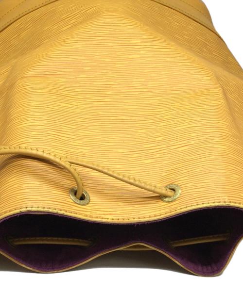 LOUIS VUITTON（ルイ ヴィトン）LOUIS VUITTON (ルイ ヴィトン) 巾着ショルダーバッグ　オレンジ オレンジの古着・服飾アイテム