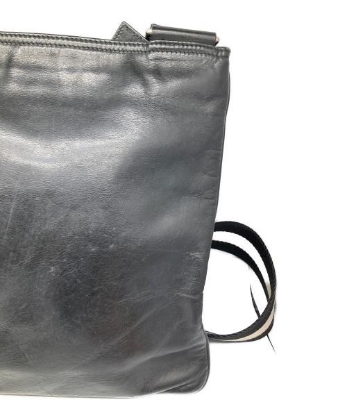 BALLY（バリー）BALLY (バリー) レザーショルダーバッグ ブラック ブラックの古着・服飾アイテム