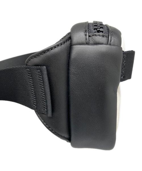 COACH（コーチ）COACH (コーチ) ミニ エッジ ベルト バッグ ブラック×ホワイトの古着・服飾アイテム