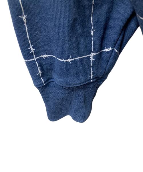 BoTT（ボット）BoTT (ボット) 有刺鉄線柄プルオーバーパーカー ネイビー サイズ:Ｌの古着・服飾アイテム