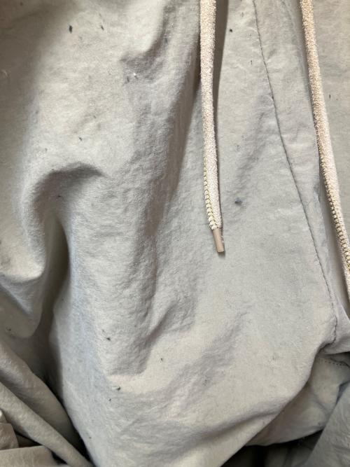 UNUSED（アンユーズド）UNUSED (アンユーズド) レースアッププルオーバーパーカー ベージュ サイズ:XLの古着・服飾アイテム