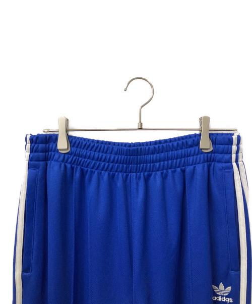 adidas（アディダス）adidas (アディダス) バギーフィット ファイヤーバードトラックパンツ ブルー サイズ:Lの古着・服飾アイテム