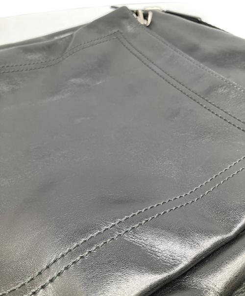 BALLY（バリー）BALLY (バリー) レザーショルダーバッグ ブラックの古着・服飾アイテム