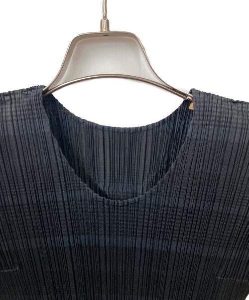PLEATS PLEASE（プリーツプリーズ）PLEATS PLEASE (プリーツプリーズ) 半袖カットソー ブラック サイズ:3の古着・服飾アイテム