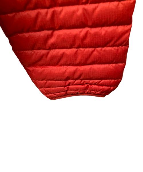 Patagonia（パタゴニア）Patagonia (パタゴニア) ライトダウンジャケット　レッド レッド サイズ:Mの古着・服飾アイテム