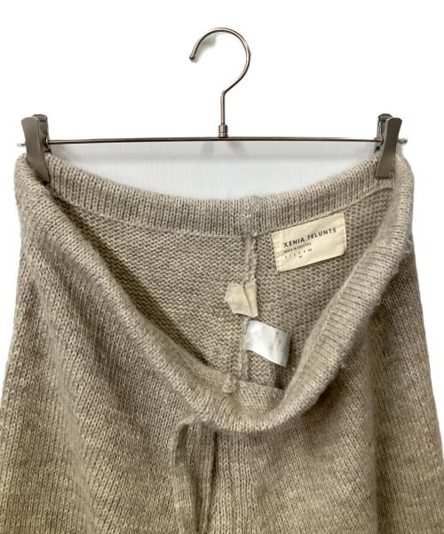 XENIA TELUNTS（キゼニアテルンツ）XENIA TELUNTS (キゼニアテルンツ) ニットパンツ ベージュ ベージュ サイズ:3の古着・服飾アイテム