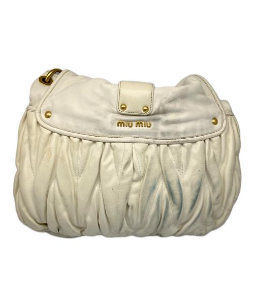 MIU MIU（ミュウミュウ）MIU MIU (ミュウミュウ) マテラッセ 2WAYバッグ ホワイトの古着・服飾アイテム