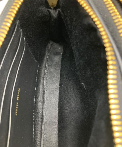 MIU MIU（ミュウミュウ）MIU MIU (ミュウミュウ) チェーンショルダーバッグ マテラッセ ブラックの古着・服飾アイテム