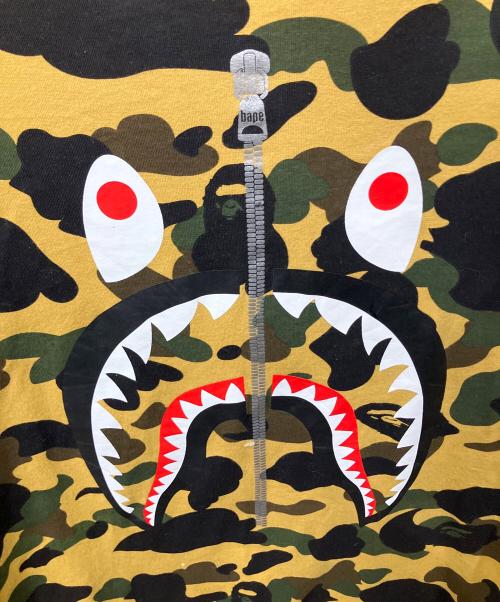 A BATHING APE（ア ベイシング エイプ）A BATHING APE (ア ベイシング エイプ) 半袖カットソー　カモフラージュ ベージュ×ブラウン ベージュ×ブラウン サイズ:XXLの古着・服飾アイテム