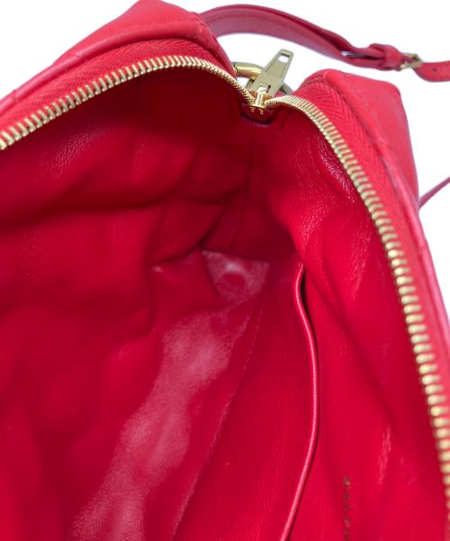 BALENCIAGA（バレンシアガ）BALENCIAGA (バレンシアガ) キルティングカメラショルダーバッグ レッドの古着・服飾アイテム