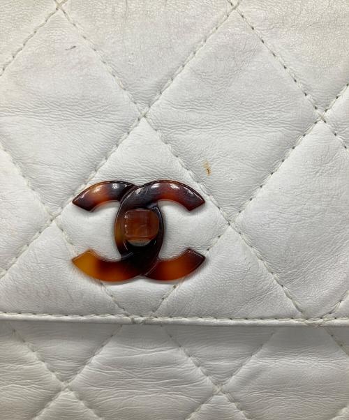 CHANEL（シャネル）CHANEL (シャネル) マトラッセ ハンドバッグ ホワイト ホワイトの古着・服飾アイテム