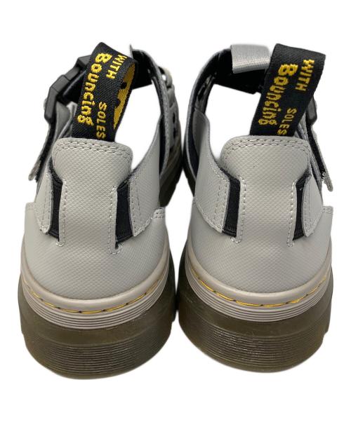Dr.Martens（ドクターマーチン）Dr.Martens (ドクターマーチン) TRACK PEARSON グレー サイズ:24cmの古着・服飾アイテム