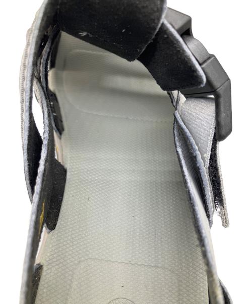 Dr.Martens（ドクターマーチン）Dr.Martens (ドクターマーチン) TRACK PEARSON グレー サイズ:24cmの古着・服飾アイテム