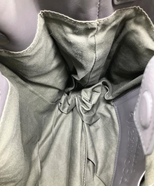 Vivienne Westwood（ヴィヴィアンウエストウッド）Vivienne Westwood (ヴィヴィアンウエストウッド) 2WAYバッグ オーブ グレー グレーの古着・服飾アイテム