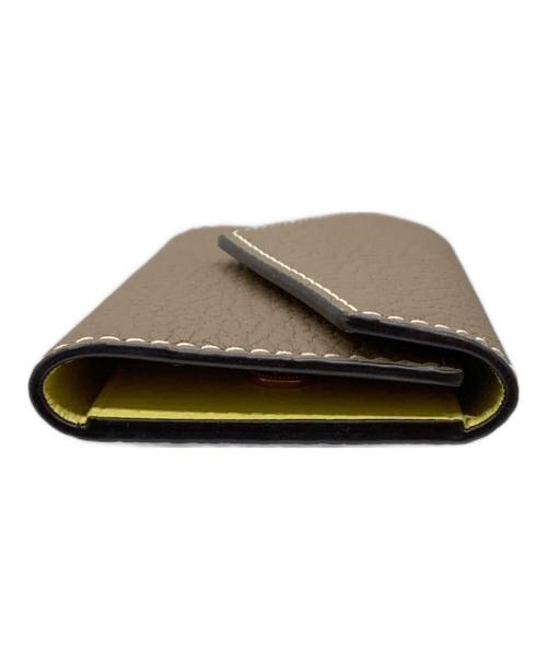 bonaventura（ボナベンチュラ）BONAVENTURA (ボナベンチュラ) Slim Key Case Shrink Leather グレー×イエローの古着・服飾アイテム