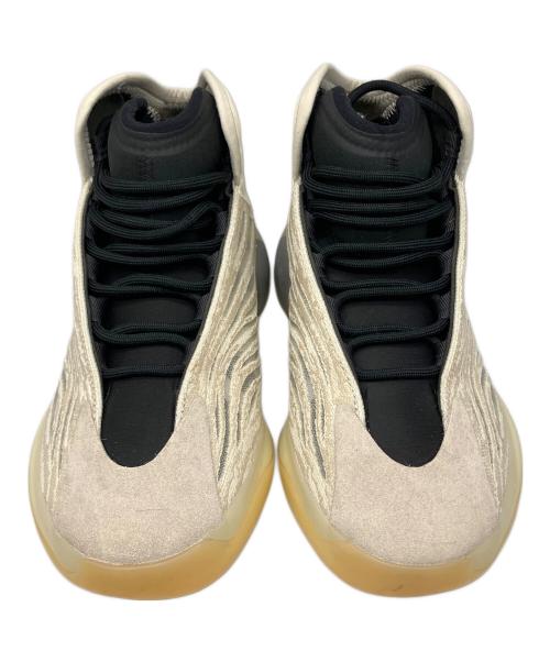 adidas（アディダス）adidas (アディダス) YEZZY YEEZY Quantum　MIST SLATE アイボリー サイズ:26.5の古着・服飾アイテム