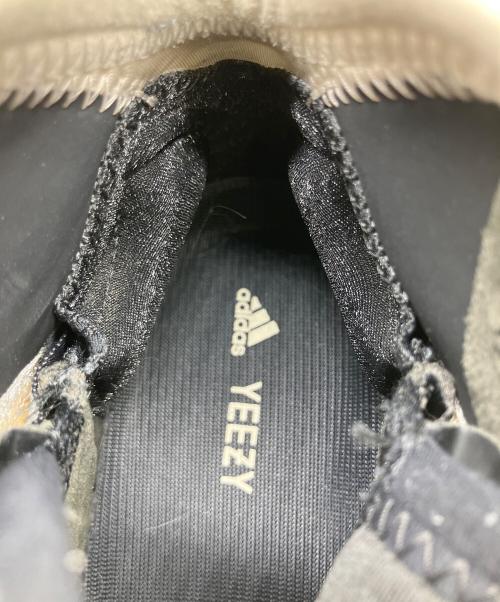 adidas（アディダス）adidas (アディダス) YEZZY YEEZY Quantum　MIST SLATE アイボリー サイズ:26.5の古着・服飾アイテム