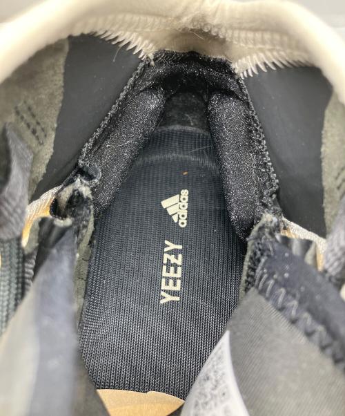 adidas（アディダス）adidas (アディダス) YEZZY YEEZY Quantum　MIST SLATE アイボリー サイズ:26.5の古着・服飾アイテム
