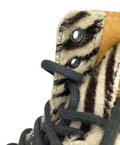 Dr.Martens（ドクターマーチン）Dr.Martens (ドクターマーチン) 8ホールブーツ　ゼブラ柄 ホワイト サイズ:27の古着・服飾アイテム