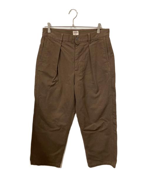 BARNS OUTFITTERS（バーンズアウトフィッターズ）BARNS OUTFITTERS (バーンズアウトフィッターズ) タックパンツ ブラウン グレー サイズ:Mの古着・服飾アイテム
