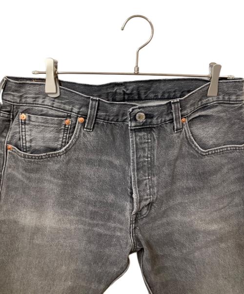 LEVI'S（リーバイス）LEVI'S (リーバイス) BEAMS EXCLUSIVE (ビームスエクスクルーシブ) デニムパンツ グレー グレー サイズ:W34の古着・服飾アイテム