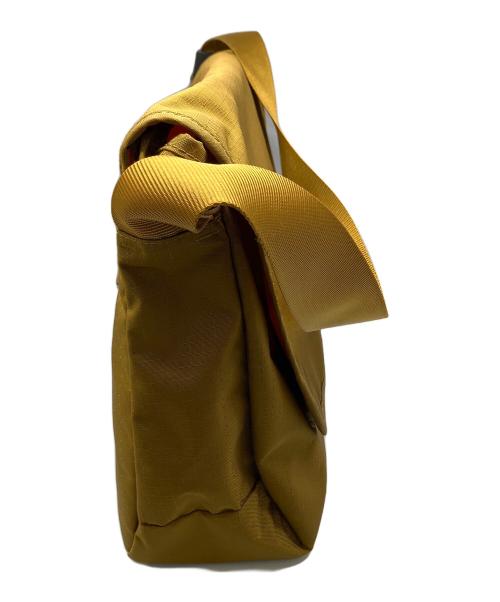 mont-bell（モンベル）mont-bell (モンベル) ナイロンショルダーバッグ ベージュの古着・服飾アイテム