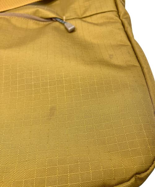 mont-bell（モンベル）mont-bell (モンベル) ナイロンショルダーバッグ ベージュの古着・服飾アイテム