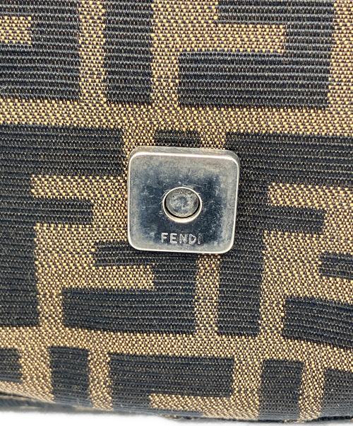 FENDI（フェンディ）FENDI (フェンディ) ズッカ マンバケット ブラウンの古着・服飾アイテム