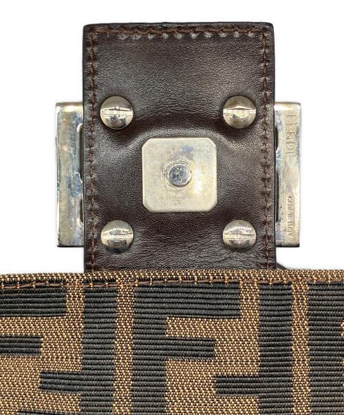 FENDI（フェンディ）FENDI (フェンディ) ズッカ マンバケット ブラウンの古着・服飾アイテム